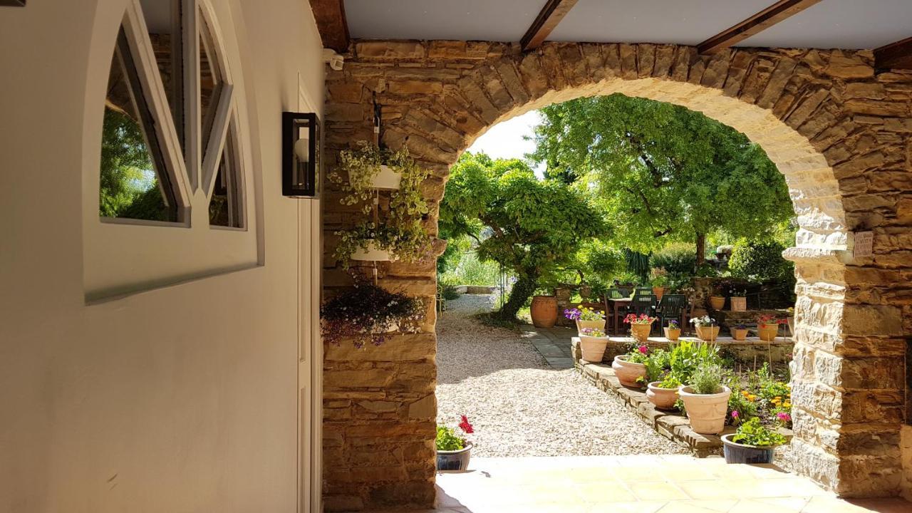 Chambres D'Hotes Secret Pyrenees Lasseube Εξωτερικό φωτογραφία